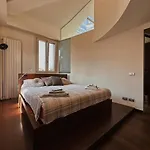 Casa Cavour - Downtown Design Penthouse Lägenhet
