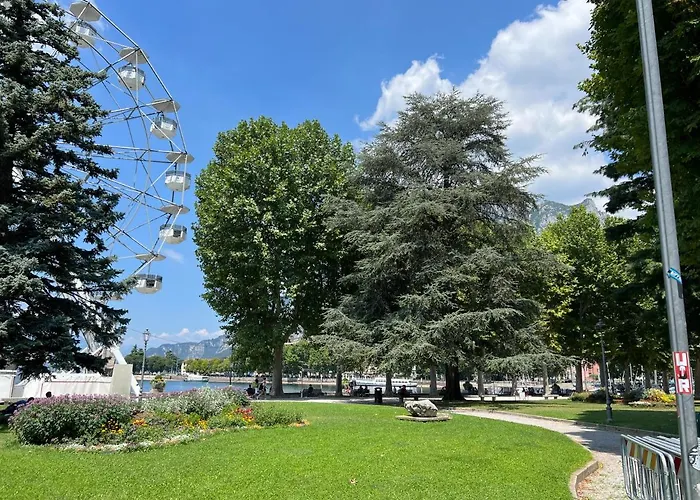 Casa Cavour - Downtown Design Penthouse Apartamento Lecco