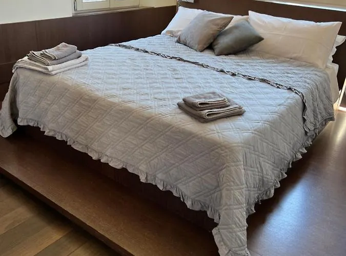 Apartment Casa Cavour - Downtown Design Penthouse *