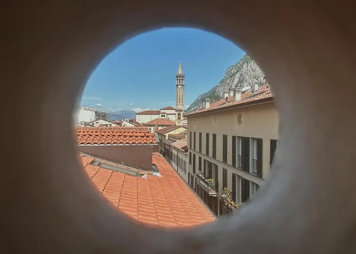 Casa Cavour - Downtown Design Penthouse Lecco