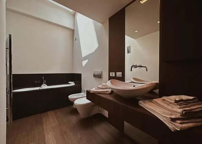 Casa Cavour - Downtown Design Penthouse *