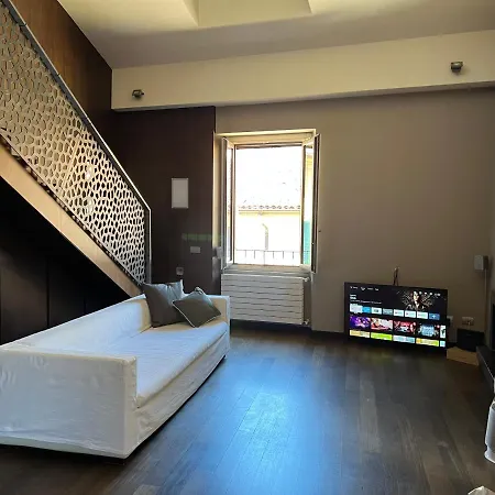 Casa Cavour - Downtown Design Penthouse * Lecco