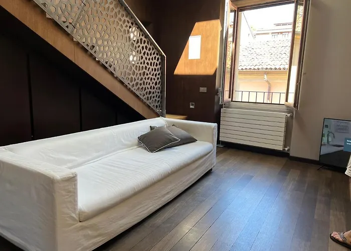 Casa Cavour - Downtown Design Penthouse Daire
