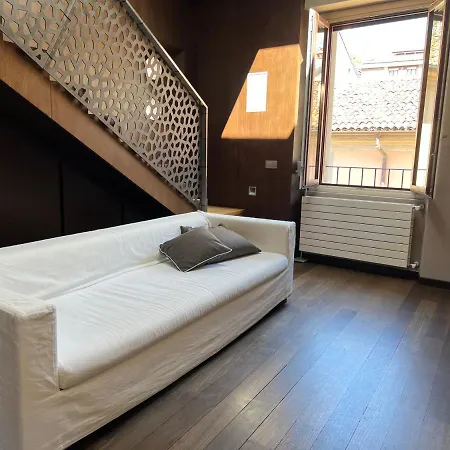 Casa Cavour - Downtown Design Penthouse Apartman