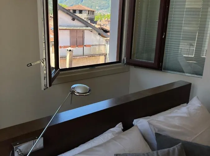 Casa Cavour - Downtown Design Penthouse * Lecco